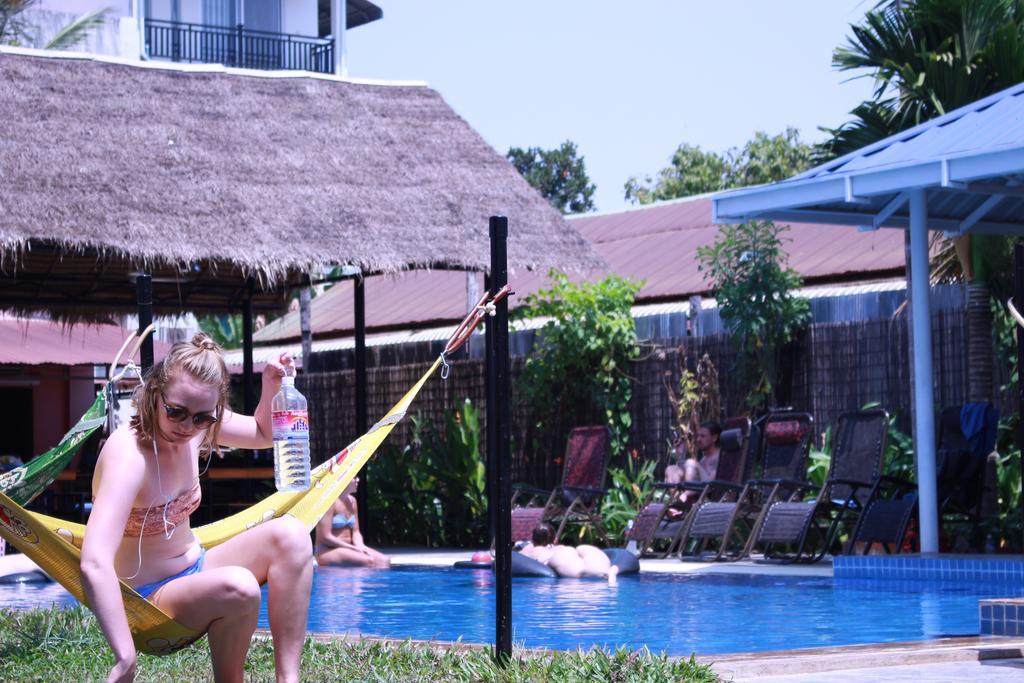 Pool Party Hostel Siem Reap Ngoại thất bức ảnh