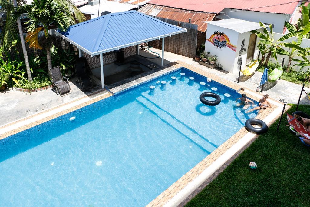 Pool Party Hostel Siem Reap Ngoại thất bức ảnh