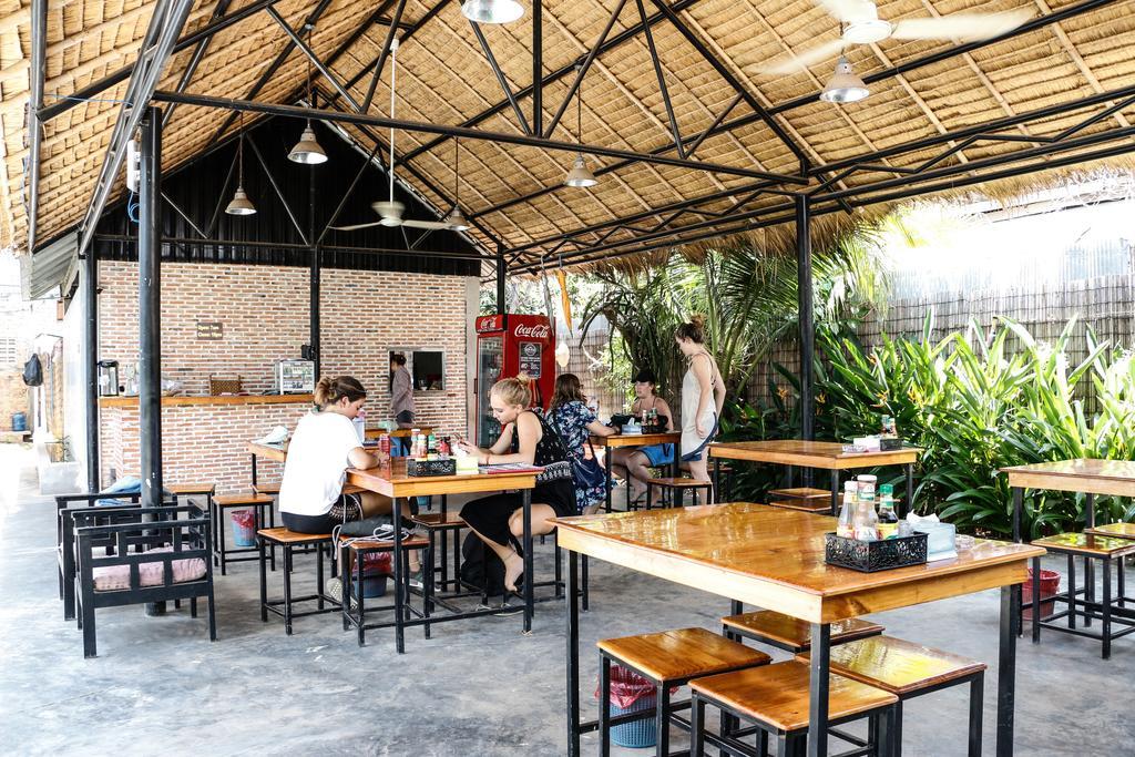 Pool Party Hostel Siem Reap Ngoại thất bức ảnh