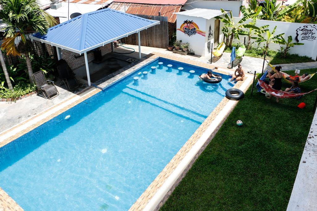 Pool Party Hostel Siem Reap Ngoại thất bức ảnh