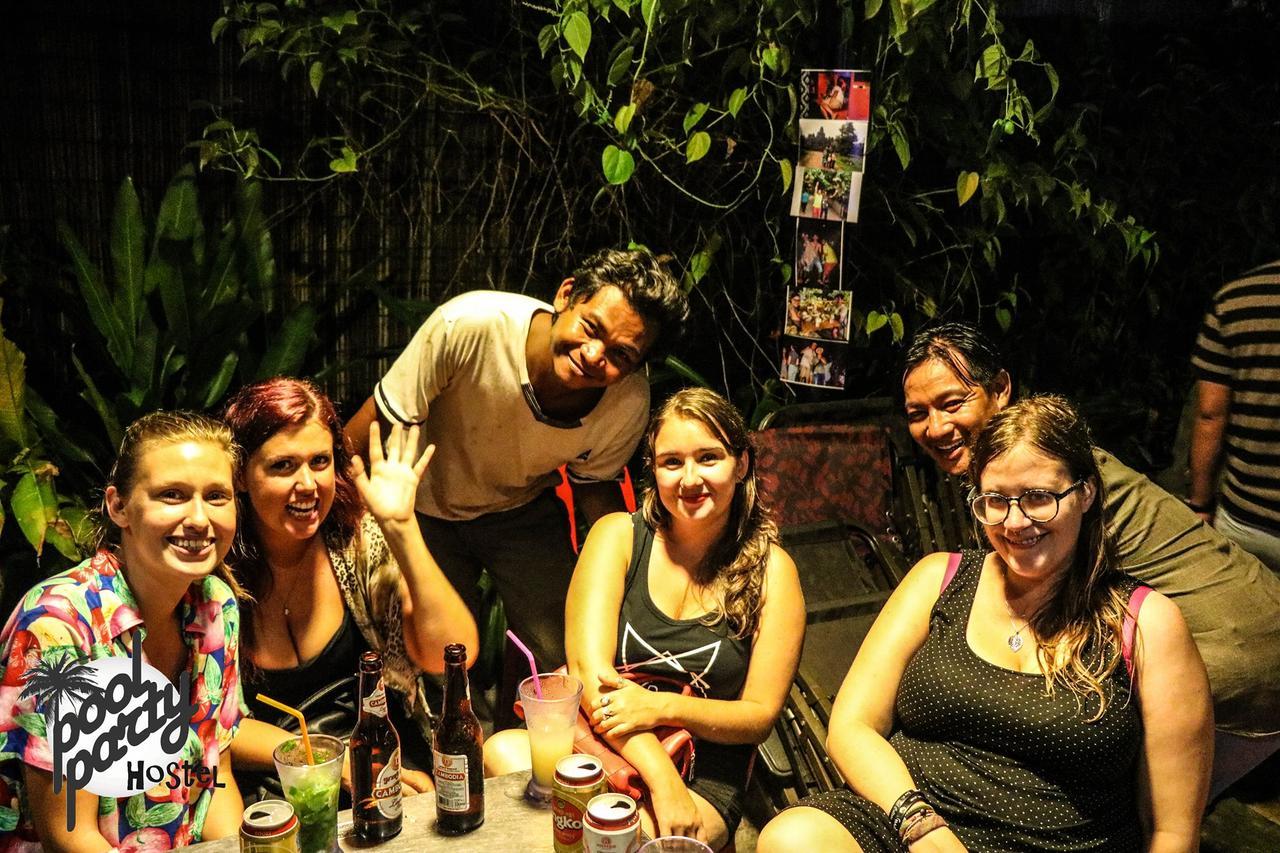 Pool Party Hostel Siem Reap Ngoại thất bức ảnh